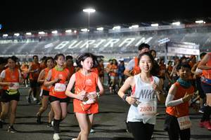 BIB: 24021, 28001, 28004
                            <button type="button" onclick="openModal(10883317)" class="btn btn-primary btn-sm float-right btn-popup" data-toggle="modal" data-target=".modal-high-quality">
                        <i class="fas fa-shopping-cart"></i> Add to Cart
                    </button>
                                            <button type="button" onclick="isThisMe(10883317, true)" class="btn btn-success btn-sm float-right btn-popup btn-isme hidden" data-toggle="tooltip" data-placement="bottom" title="นี่คือรูปของคุณใช่ไหม คลิกที่นี่เพื่อเอาเข้าอัลบั้ม">
                        <i class="fas fa-plus"></i> Add to album
                    </button>
                    <button type="button" onclick="isThisMe(10883317, false)" class="btn btn-warning btn-sm float-right btn-popup btn-isnotme hidden">
                        <i class="fas fa-ban"></i> Remove from album
                    </button>